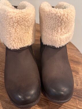UGG Aldon Boots